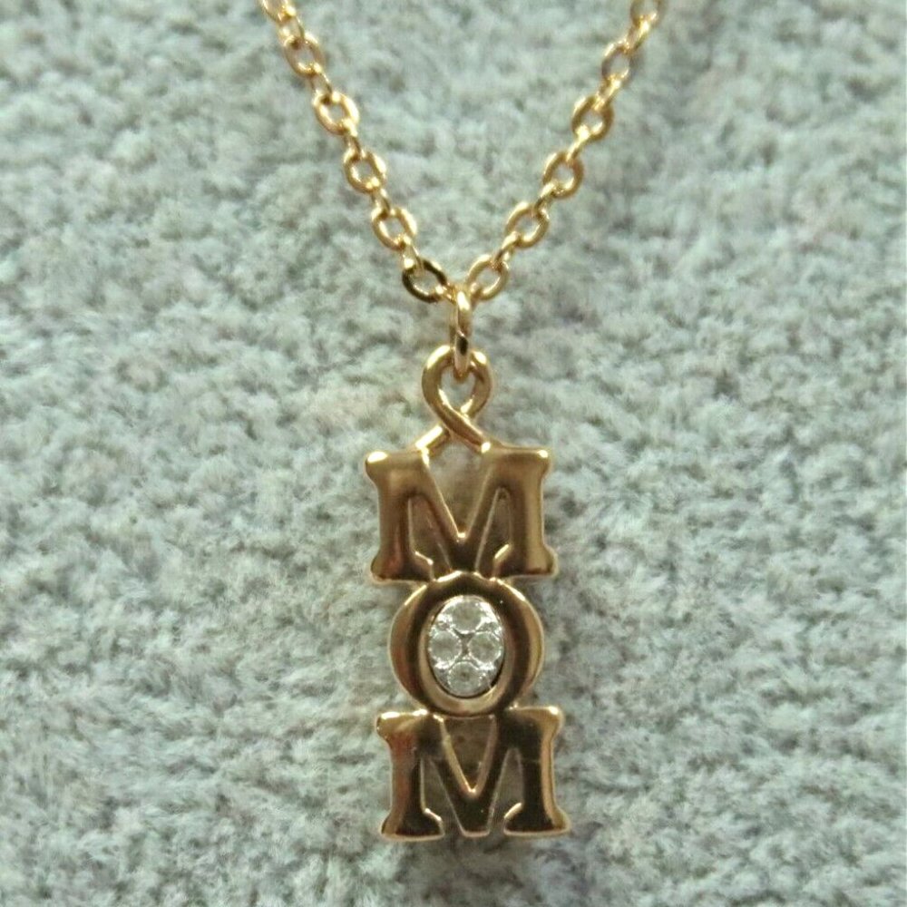 Vintage Avon1984 Gold Vermeil Silver Crystal MOM Pendant Necklace Mother Jewelry